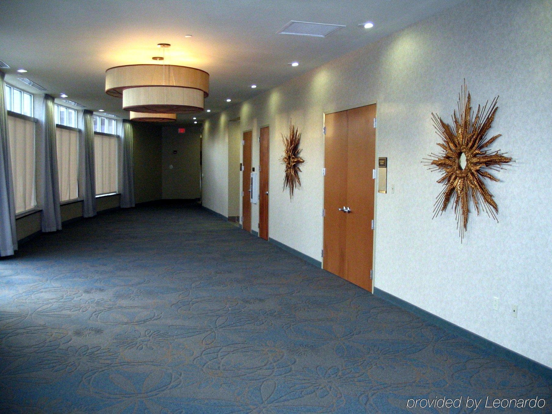 Holiday Inn Hotel & Suites Gateway By Ihg Вільямсбург Екстер'єр фото